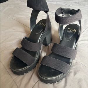 Steve Madden Black Chunky Heel Sandals
